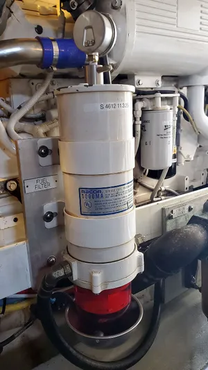 Pelican Yacht Photos Pics Main Engine Starboard Racor Fuel Filter