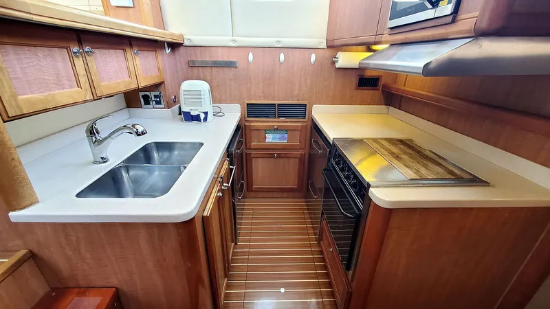 Pelican Yacht Photos Pics Galley Port