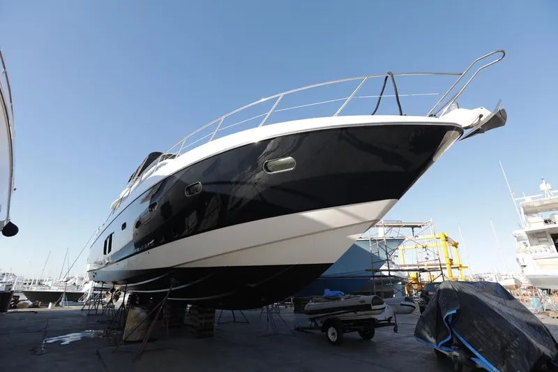 Capricho II Yacht Photos Pics 