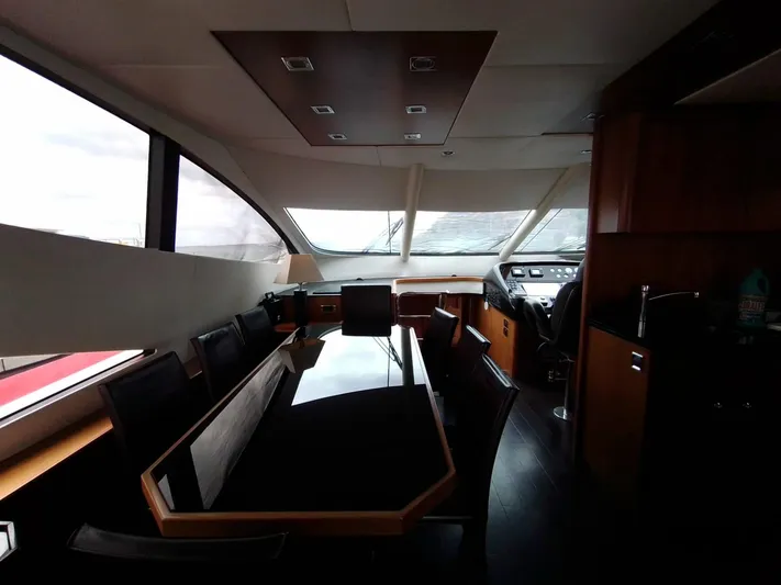 Capricho II Yacht Photos Pics 