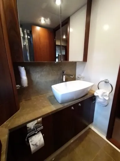 Capricho II Yacht Photos Pics 