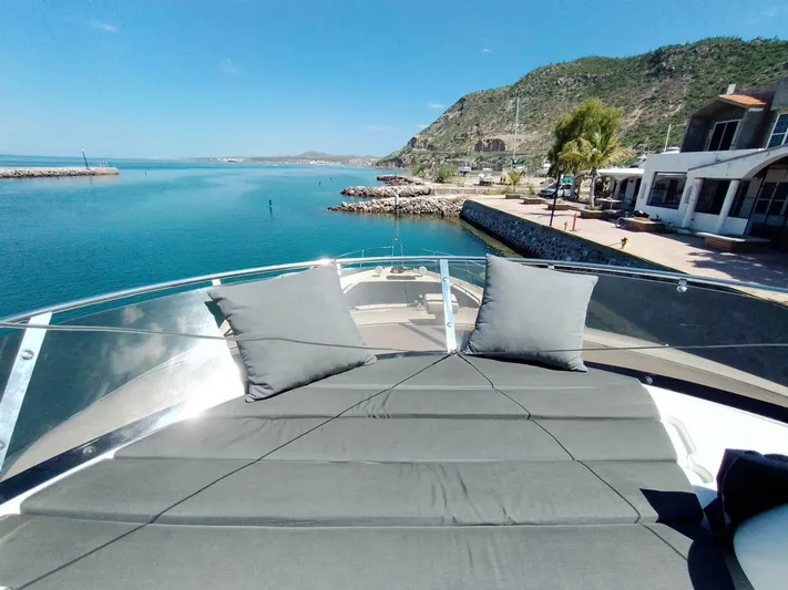 Capricho II Yacht Photos Pics 