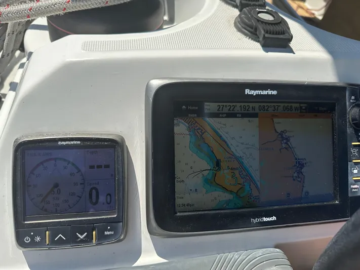 Serendipity Yacht Photos Pics Navigation instruments on a 2014 Jeanneau Sun Odyssey 469 sailboat.