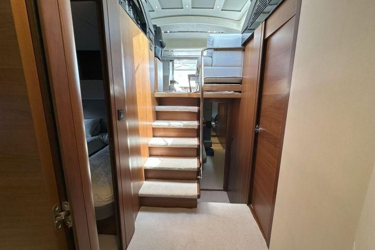 2019 Princess 66 