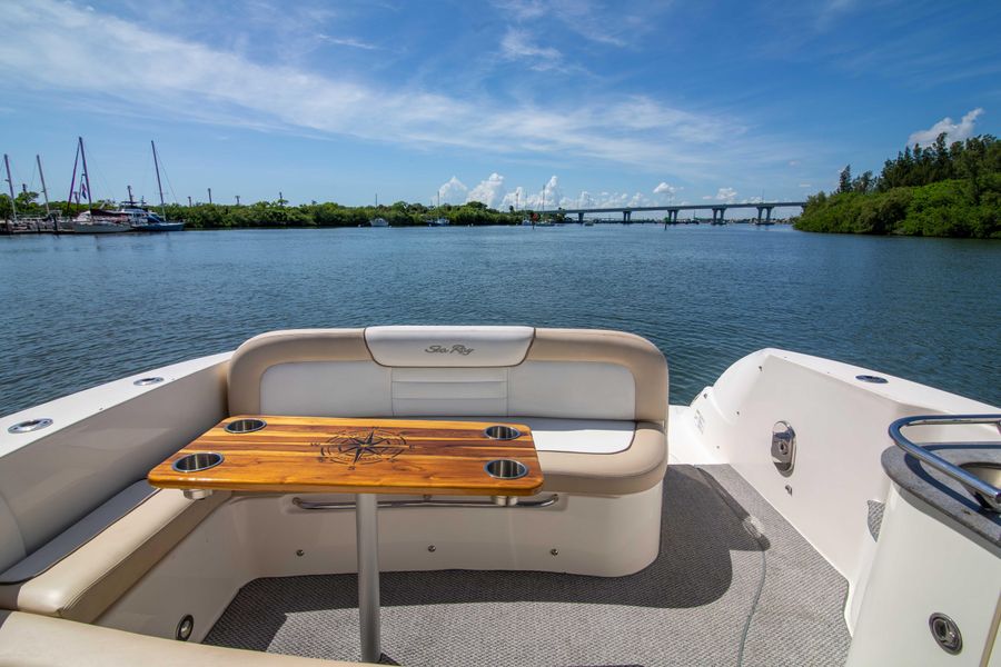 2012 Sea Ray 350 Sundancer