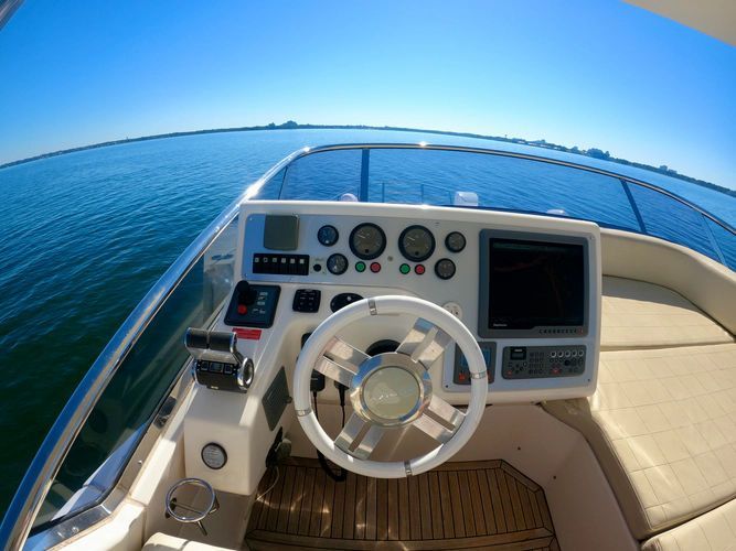 2011 Azimut 53 