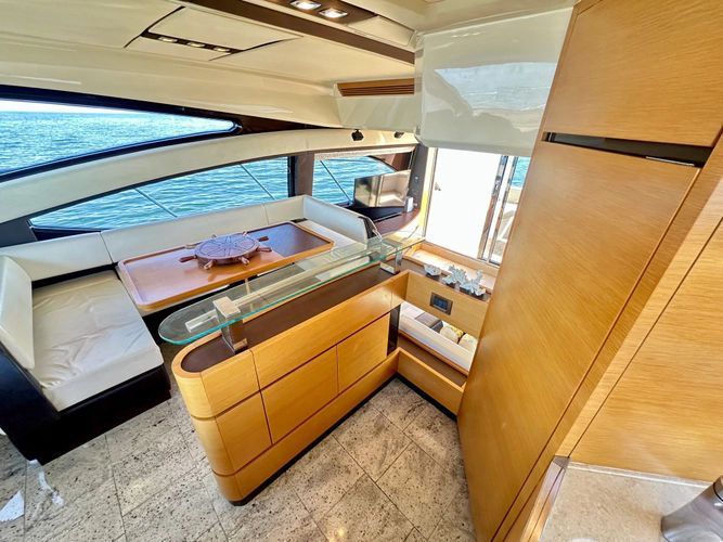 2011 Azimut 53 