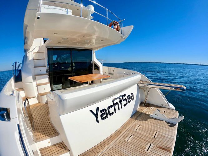 2011 Azimut 53 