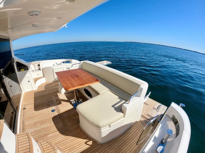 2011 Azimut 53 