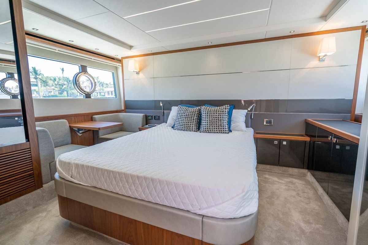 2018 Sunseeker 57 