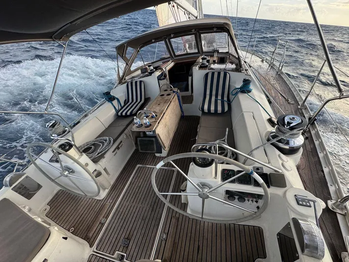 Inner Smile Yacht Photos Pics 