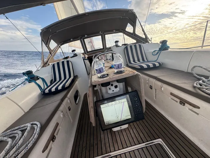 Inner Smile Yacht Photos Pics 