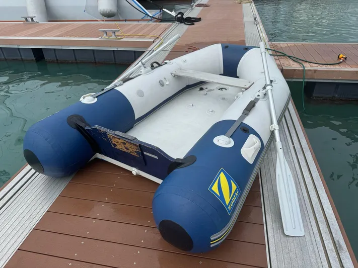 Inner Smile Yacht Photos Pics 