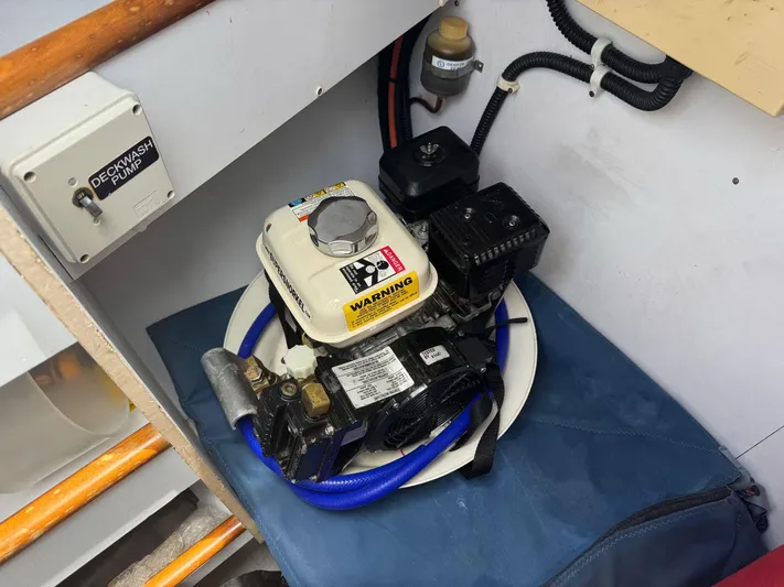 Inner Smile Yacht Photos Pics 