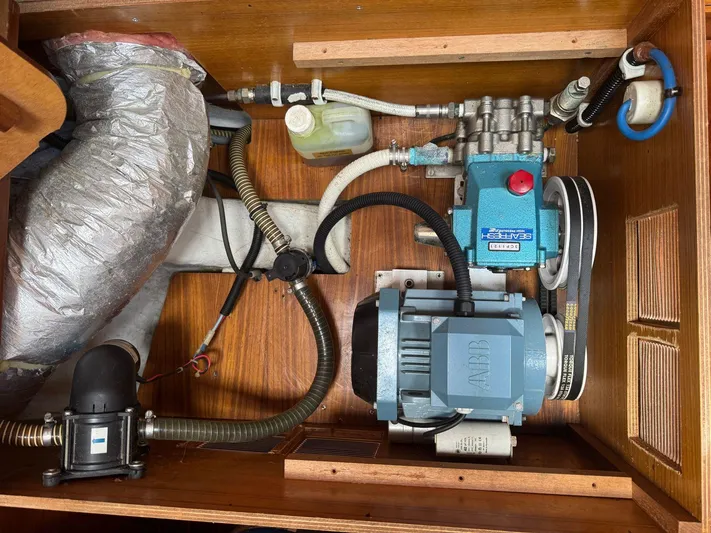 Inner Smile Yacht Photos Pics 