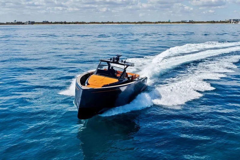 La Do&ntilde;a Yacht Photos Pics 2023 Pardo Yachts 50 cruising on open water under a partly cloudy sky.