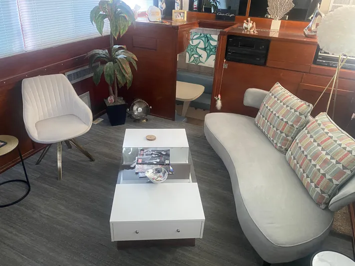  Yacht Photos Pics Interior of 1966 Chris-Craft 57 Constellation with modern furniture and decor.