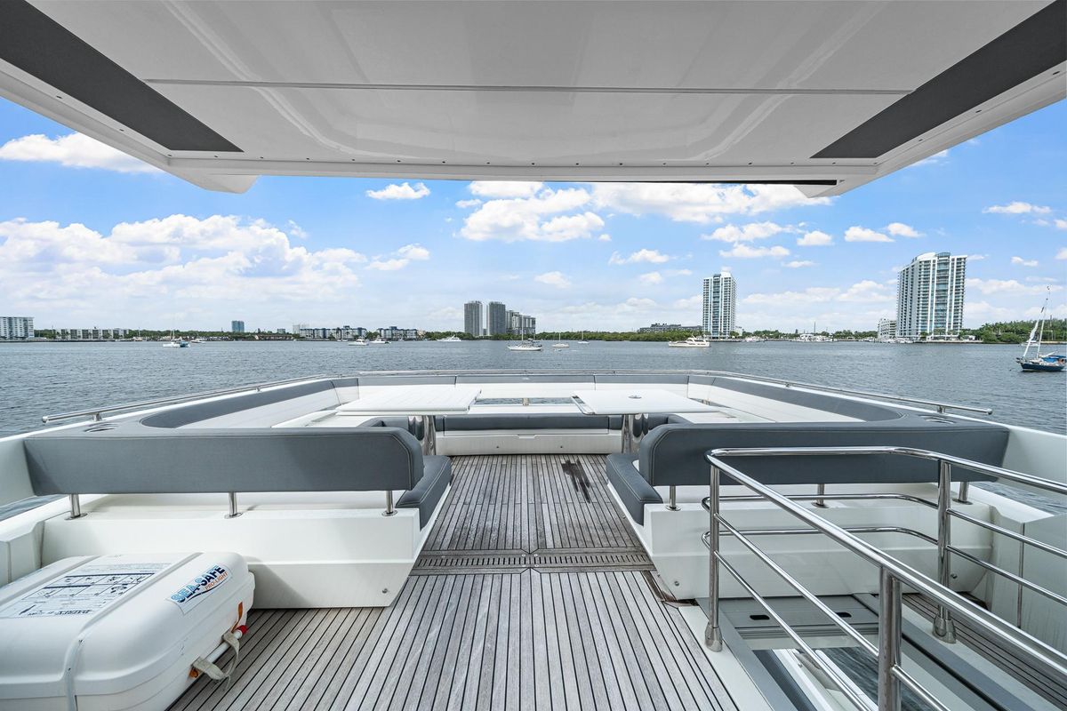 2021 Galeon 68 