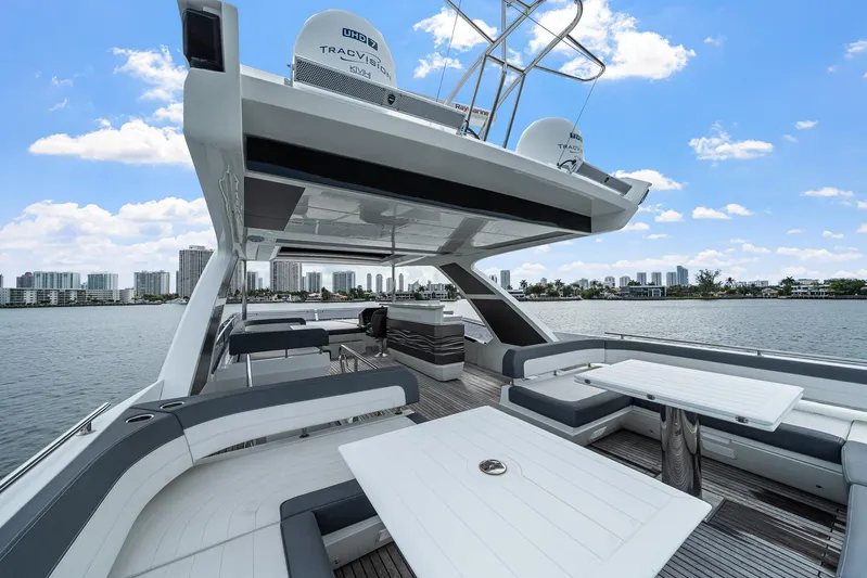 Live More Yacht Photos Pics 