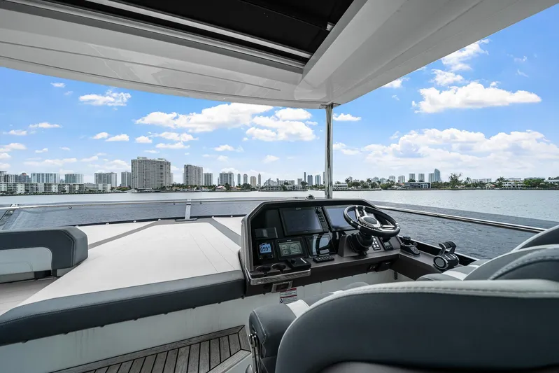 Live More Yacht Photos Pics 