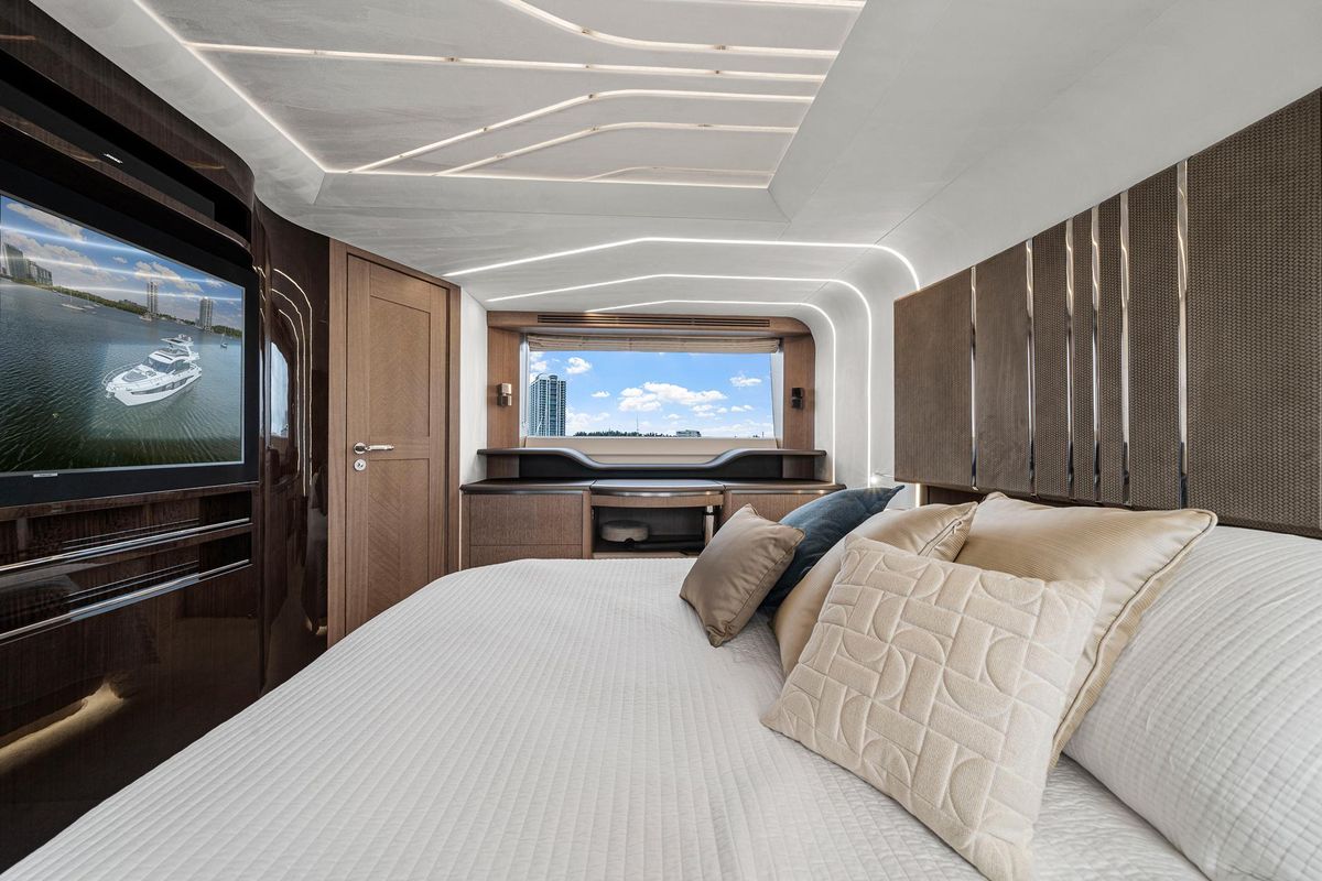 2021 Galeon 68 
