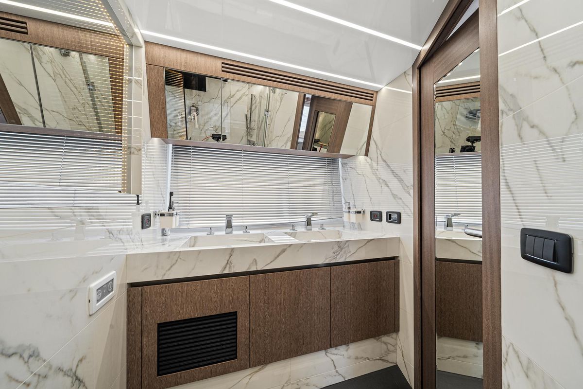 2021 Galeon 68 