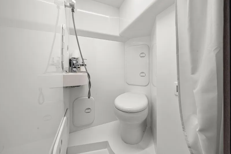 Live More Yacht Photos Pics 