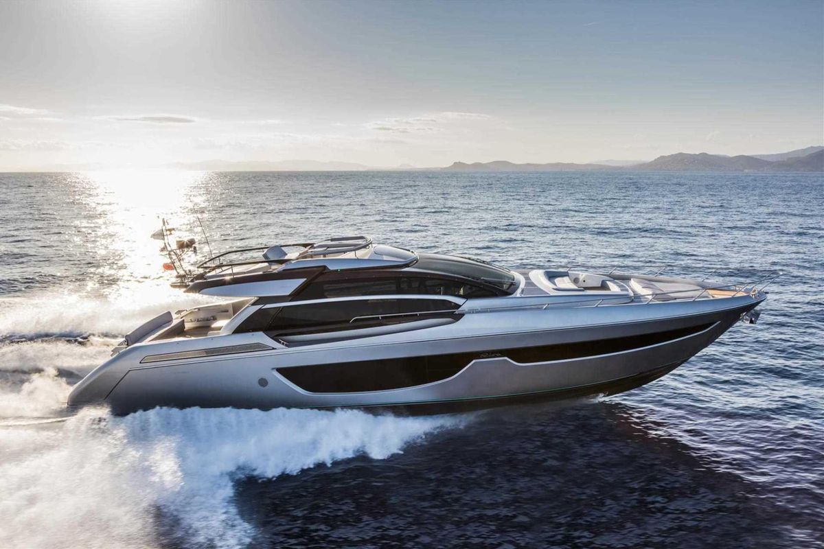 2017 Riva 76 