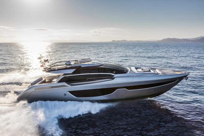 Yacht