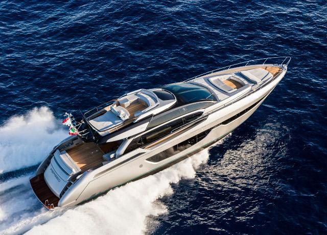 2017 Riva 76 