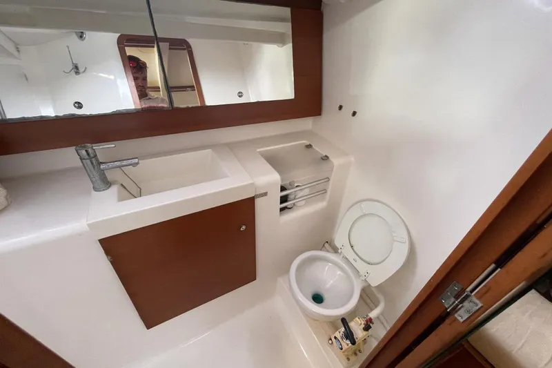 Calista Yacht Photos Pics Dufour 375 Grand Large