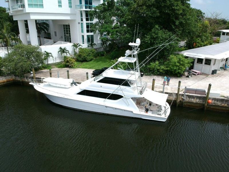 2002 Hatteras 70 Convertible