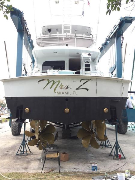 2002 Hatteras 70 Convertible