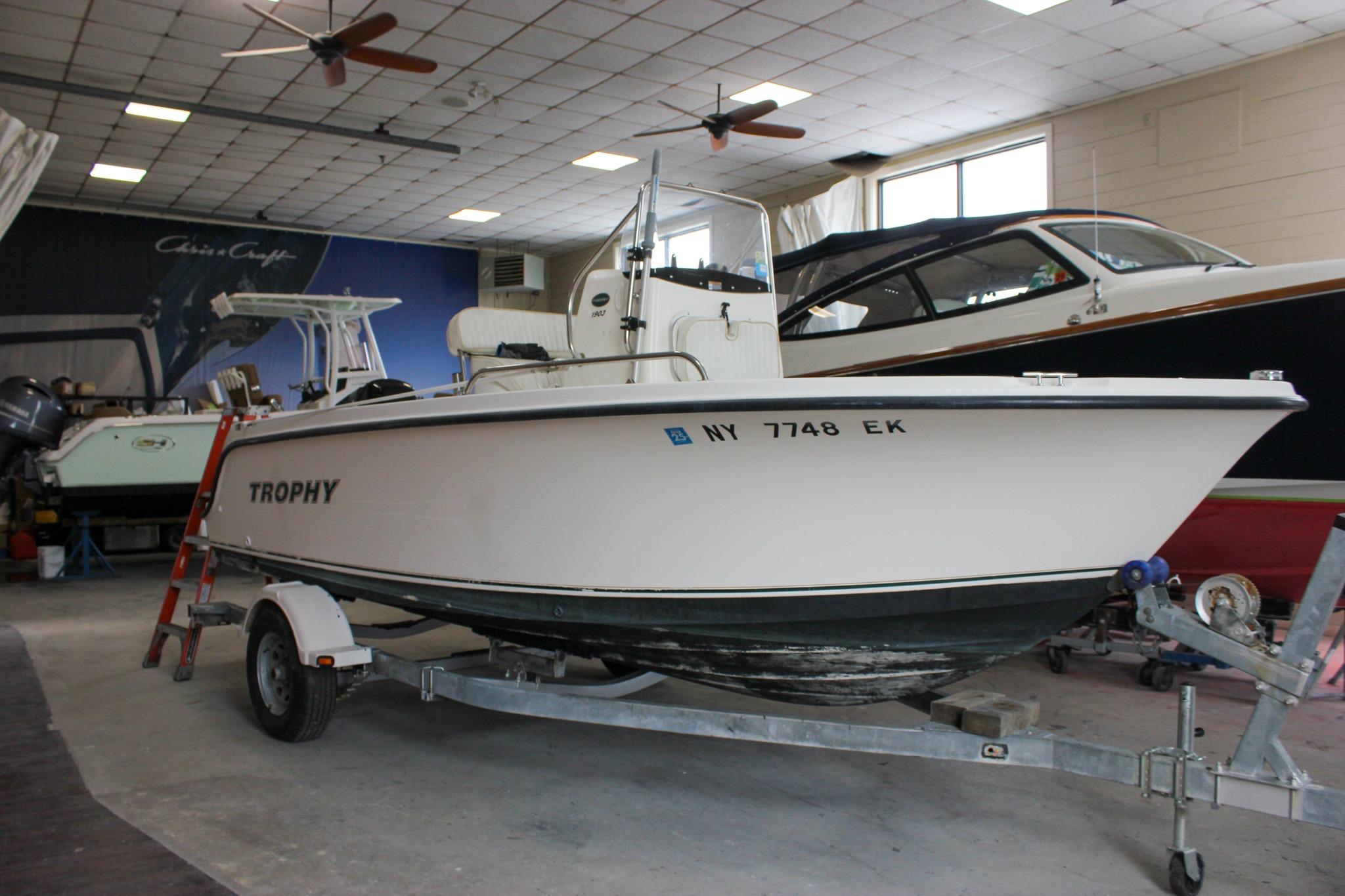 Trophy 1903 Center Console