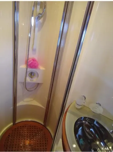  Yacht Photos Pics 2008 Azimut Flybridge yacht bathroom with shower and sink.