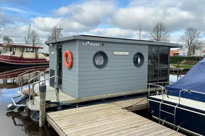 2019 La Mare Houseboat Apartboat M