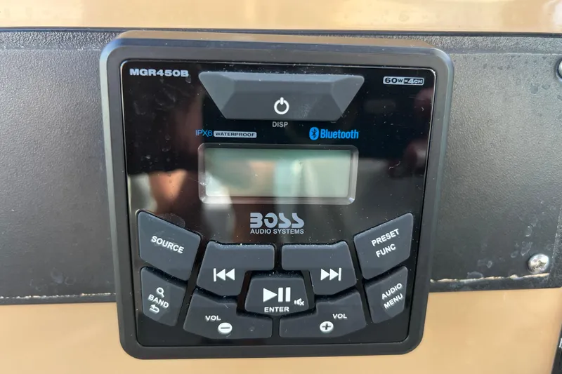 Ne Sea Yacht Photos Pics Boss Audio Systems MGR450B marine stereo with Bluetooth on 2004 Carver 466 MY.