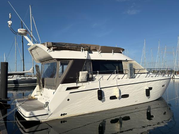 Sealine F46