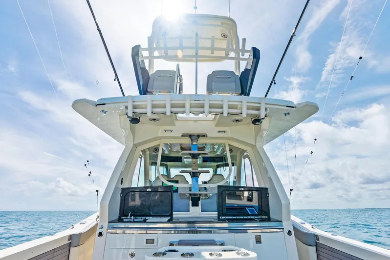 Bottom Line Yacht Photos Pics 