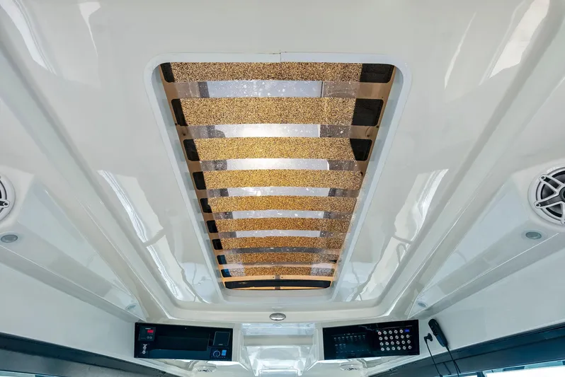 Bottom Line Yacht Photos Pics 