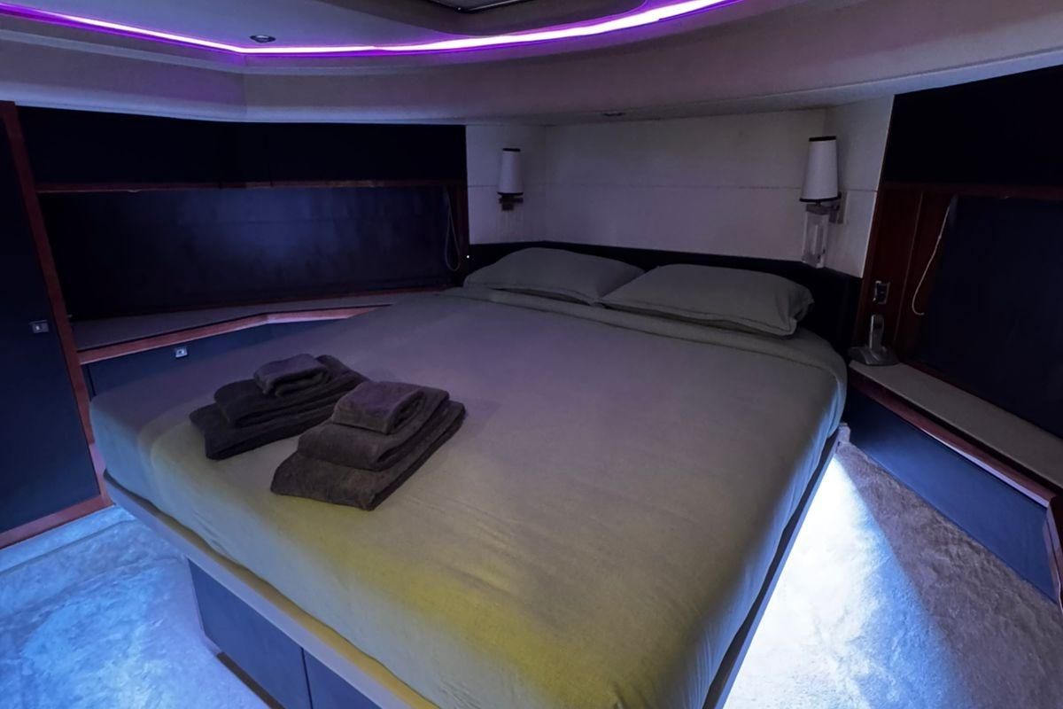 2008 Princess 85 