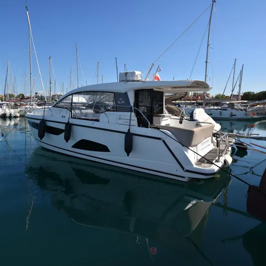 Indian Summer Yacht Photos Pics 2016 Sealine C330, panoramic saloon windows, convertible sunroof, Corfu