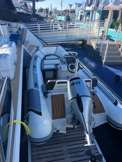  Yacht Photos Pics Fountaine Pajot Power 67 - D Yachts