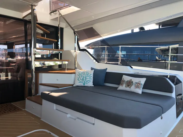  Yacht Photos Pics Fountaine Pajot Power 67 - D Yachts
