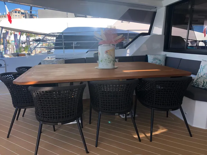  Yacht Photos Pics Fountaine Pajot Power 67 - D Yachts