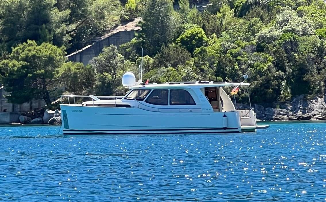 2017 Greenline Greenline 33 hybrid