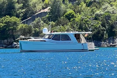 2017 Greenline Greenline 33 hybrid