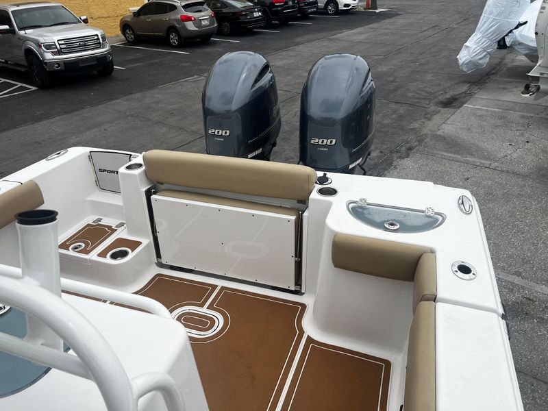 2018 Sportsman Open 282 Center Console