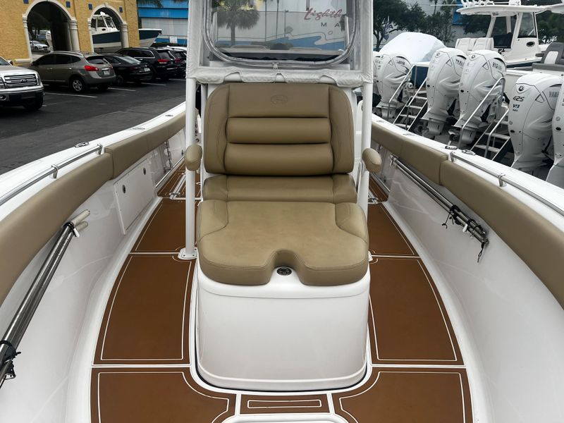 2018 Sportsman Open 282 Center Console