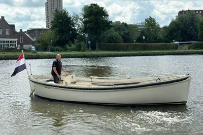 2006 Seafury 700